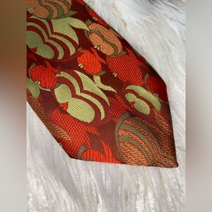 Elegant Multicolor Patterned Tie